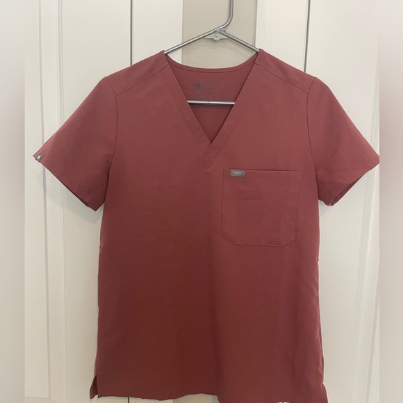 Figs Scrubs Top - Size XS - Color Mauve - Picture 2 of 6